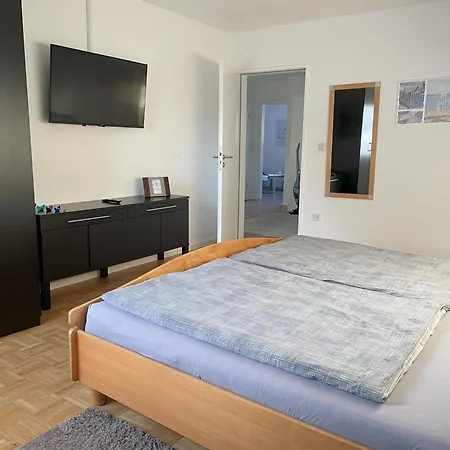 Paul Apartment *